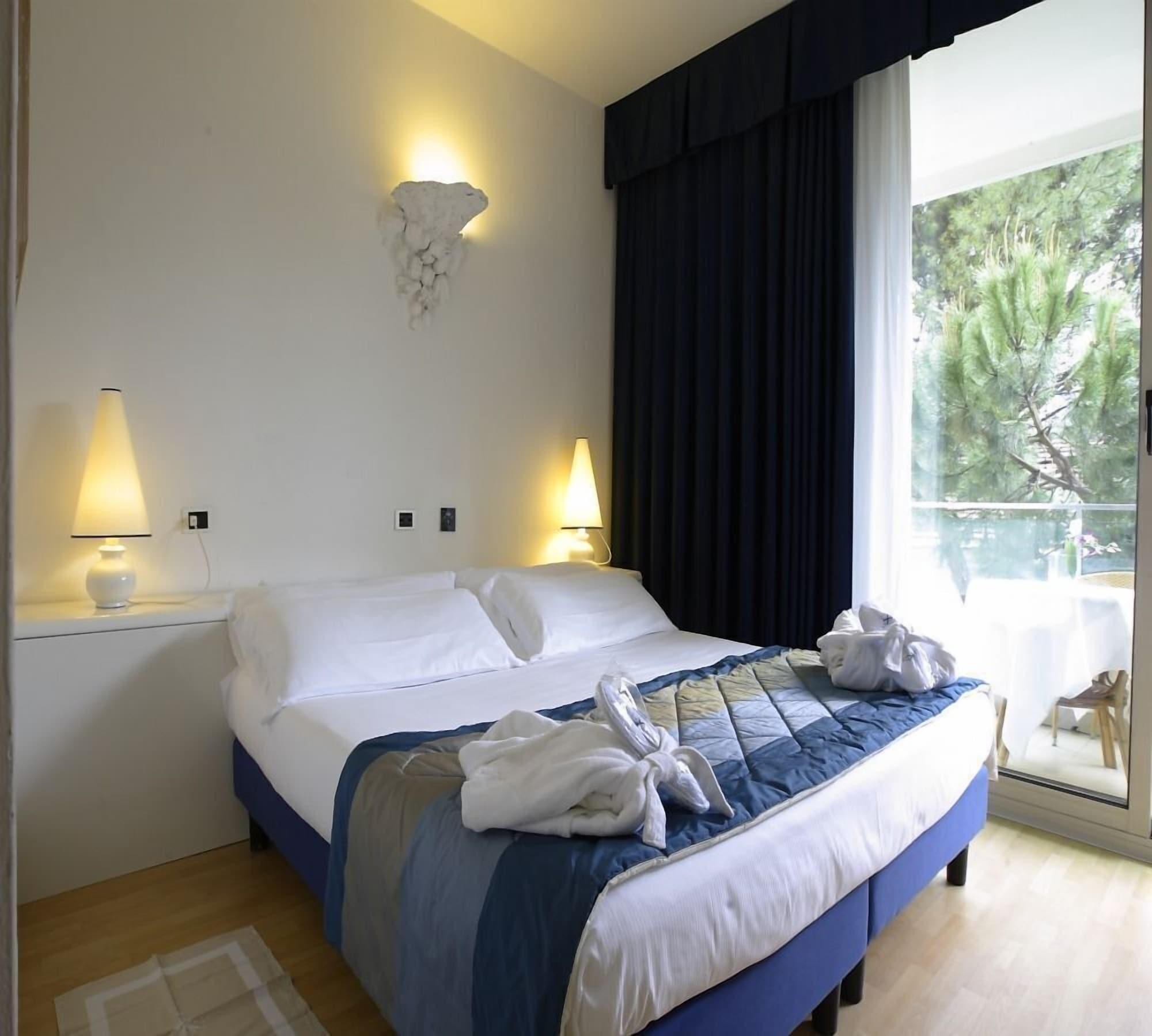 Hotel Luxor Rimini Exteriér fotografie